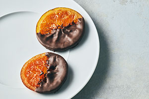 フルーツ・ナッツを使ったチョコレート