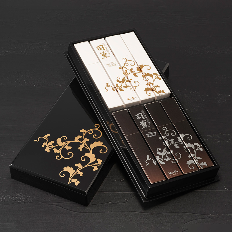 日本香堂＞司薫 進物 二種香（白檀・沈香） 8箱入 - MATSUYA 松屋