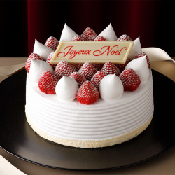 【12月24日（水）受取】＜パティスリーSATSUKI＞新スーパーあまおうショートケーキ_253