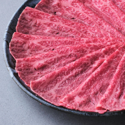 ＜日本橋日山＞黒毛和牛モモしゃぶしゃぶ用 700g