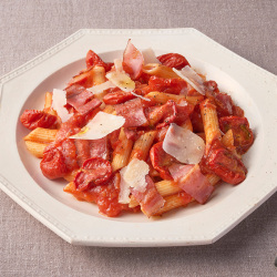 ＜DEAN＆DELUCA＞ローストトマトのアマトリチャーナペンネ