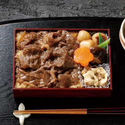 ＜おこわ米八＞すき焼きおこわ重セット