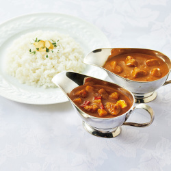 ＜帝国ホテル＞十勝牛・日向鶏・鹿児島黒豚カレーセット