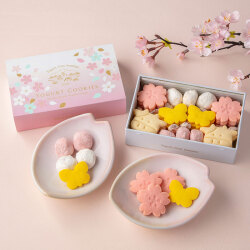 ＜ヨーグルト フォーシーズンズ＞ヨーグルトさくらクッキー缶 小