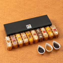 ＜R.L（エール・エル）＞【10月限定】秋の味覚食べ比べソース付きワッフルケーキ10個セット