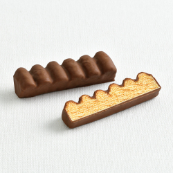 ＜ユーハイム＞バウムバトン