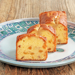 ＜足立音衛門＞信州ふじリンゴのパウンドケーキ（箱ギフト）