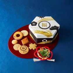 ＜泉屋東京店＞福宝