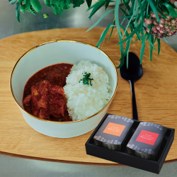 ＜パレスホテル東京スイーツブティック＞和牛ビーフ＆地鶏チキンカレー2個セット(化粧箱入り)