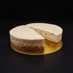 ＜銀座ピエス・モンテ＞並木通りの銀座はちみつケーキ【母の日ギフト】