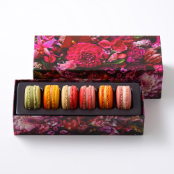 ＜ピエール・エルメ・パリ＞マカロン 6個詰合わせ【母の日ギフト／店頭受取】