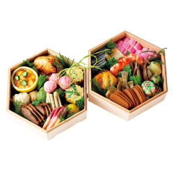 ＜懐石 辻留＞亀甲杉折 二段重 【店頭受取】