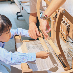 【4月25日（土）午前11時30分～】＜プリスティン＞お子様対象ワークショップ 種まき・糸紡ぎ・機織り体験！～種から服になるまで～