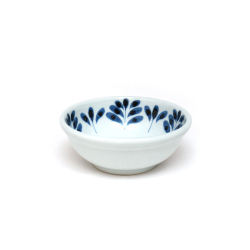 ＜陶房遊＞5.5寸玉縁鉢 ブルーリーフ