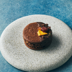 ＜Le.plan.de.AK（ルブロンドアーカー）＞グラノーラショコラサンド