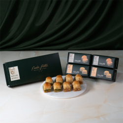 ＜ナーディル・ギュル＞バクラヴァBOX8個入 オリジナル