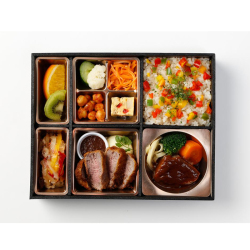 ＜西洋銀座＞牛フィレ肉のカツレツ＆黒毛和牛ビーフシチュー弁当（お渡し時間11時30分～12時30分限定）