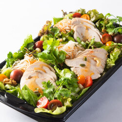 ＜サラダデリ マルゴ＞パーティサラダプレート ベトナム風ハムと春雨＆香菜のモンスーンsalad