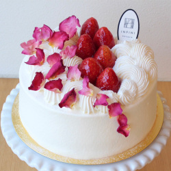 ＜アンフィニ＞厳選いちごのショートケーキ7号【店頭受取】