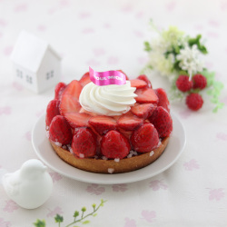 ＜ブールミッシュ＞苺のタルト【店頭受取】