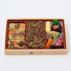 ＜おこわ米八＞五目とすき焼きおこわの満足弁当【店頭受取】